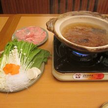 豚シャブ…たれもポン酢とゴマの２種類あります