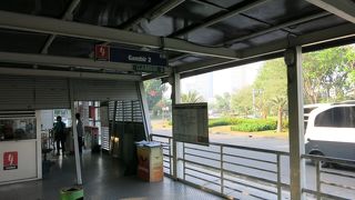 旅行者にも使い易いです