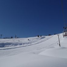 オリオンゲレンデ。非圧雪いっぱい。