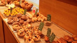 エキマルシェ内のパン屋さん