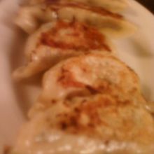 しっとりめの餃子でした。