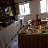 朝食はビュッフェ形式