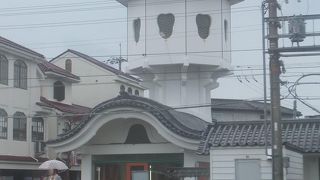 駅前に安土城城郭資料館があります