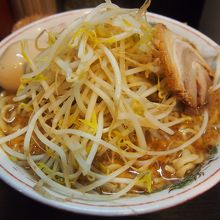 味玉中ラーメンにんにく入り野菜２倍
