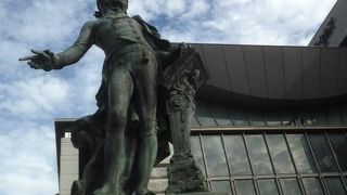 メインのモーツァルトホールでは、クラッシックのコンサートも行われます。