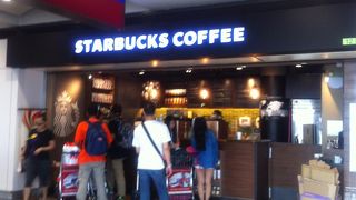 搭乗前の最後の1杯