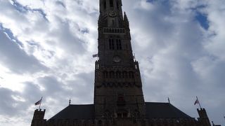 カリヨンが美しい音色を聞かせてくれます。