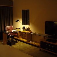 デスクも備わっていました