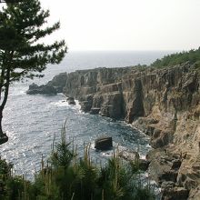 なかなか見ごたえのある景観です