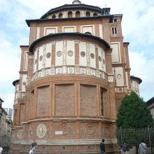 ブラマンテ設計の八角形のドーム