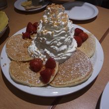 ストロベリーパンケーキ！