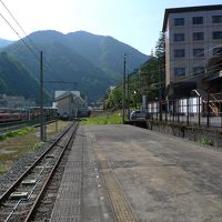 宇奈月温泉駅からの外観
