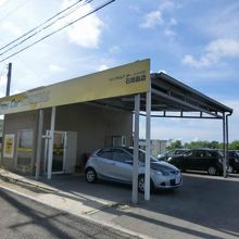 石垣島店は八重山合同庁舎前。