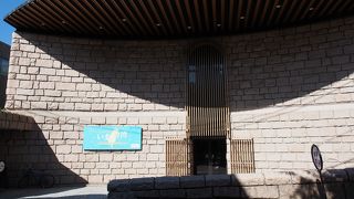 松濤の住宅街の中にあります