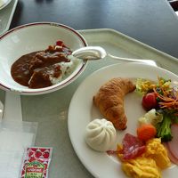 朝食メニューにカレーもありましたが品数は少ないです