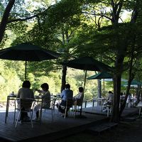 テラスで食事ができます