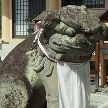 あ-うんの狛犬（角があります）