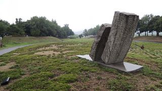 長い長い広場です