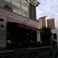 テラスでのんびり休憩できます。