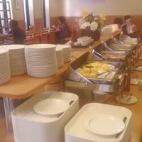 朝食バイキングは無料です