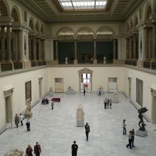 王立美術館の内部