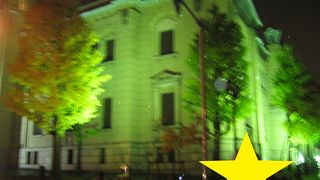 歴史的建造物が建ち並びノスタルジーな雰囲気です！