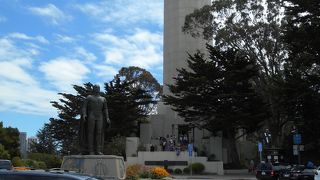 港から一番近い丘　アクセスは悪いが一度は行っておきたい