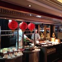 朝食は坦仔麺もあります