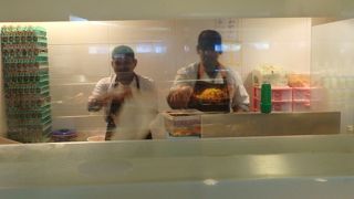 結構きれいなフードコート