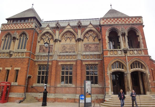 スワン シアター