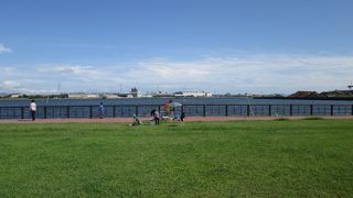 亀崎海浜緑地・・・憩いの公園