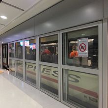 ２０１４．０８　空港駅のエクスプレス