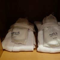 バスローブとスリッパ