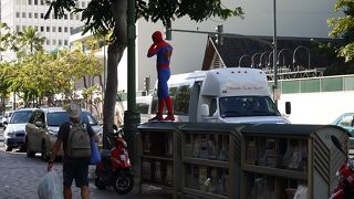 ハワイでスパイダーマンに会いました