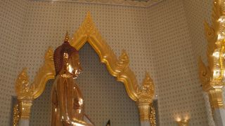 黄金仏が有名な寺院