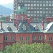 赤レンガテラスの展望テラスから見える　道庁庁舎