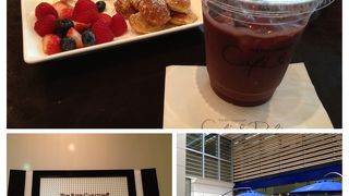 一口パンケーキとアサイージュース ♪