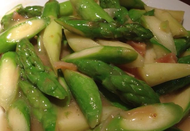 野菜の炒め物、身体に染みる八宝湯、里麺は必須！