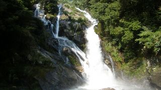 佐賀有数の滝です