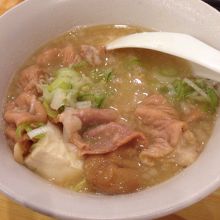 モツ煮込み イチオシ！