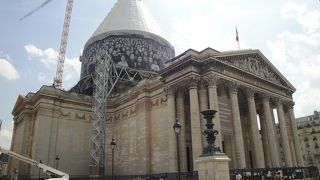 ギリシア風の神殿