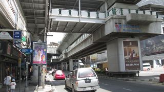 駅の再開発とエンポリアムの改装工事