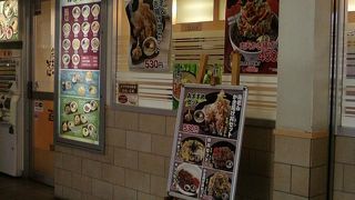 レストランが少ないので、とても便利。