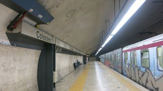 目の前にコロッセオ！