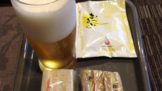 軽食があるのが嬉しい