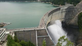 壮大な絶景にロマンを感じずにはいられません