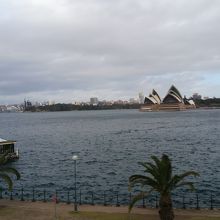 遠いけれどなかなかいい!