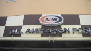 沖縄のハンバーガーショップ