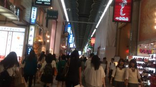 戎橋から本町周辺まで続く商店街