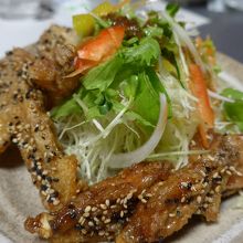 美味しい料理が次から次へと出てきます